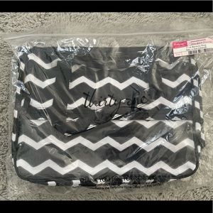 Thirty One True Beauty Bag - Black Chevron *New*